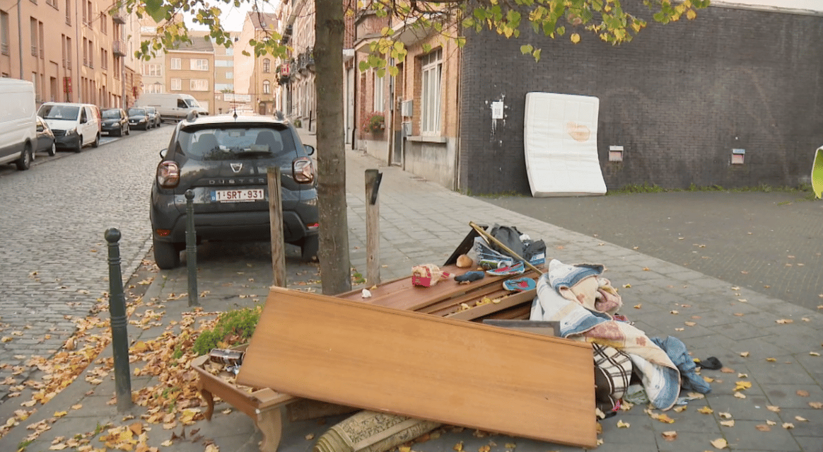 Dépôts clandestins : les plaintes et les amendes augmentent en Région bruxelloise
