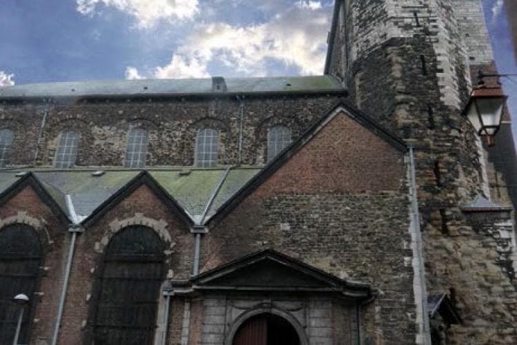Des caméras sans fil MOBOTIX utilisées pour protéger la Collégiale St Denis à Liège