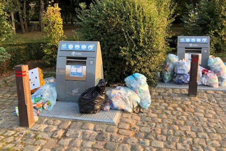 Fosses-la-Ville en a marre des dépôts sauvages autour des bulles à verre et à textile, la Commune prend une mesure radicale