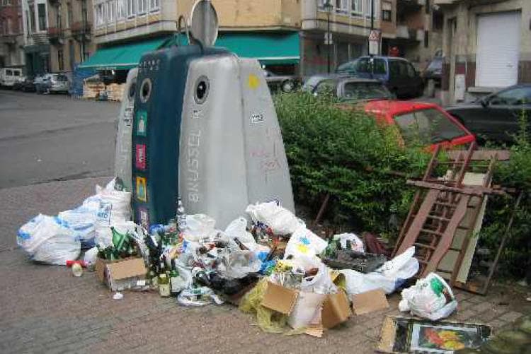 Les bulles à verre sous surveillance vidéo